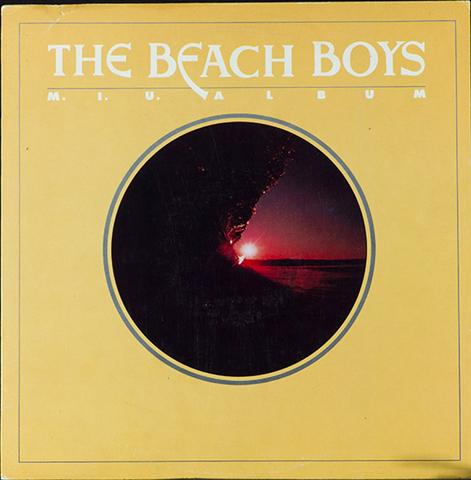 Tapa o Portada del disco M.I.U. Album  de  The Beach Boys